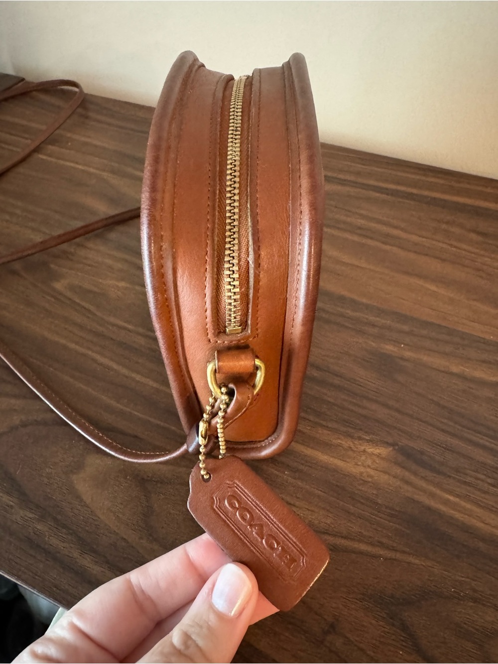 Vintage Coach Abbie British Tan Leather Crossbody Bag - style 9017 - Picture 3 of 11